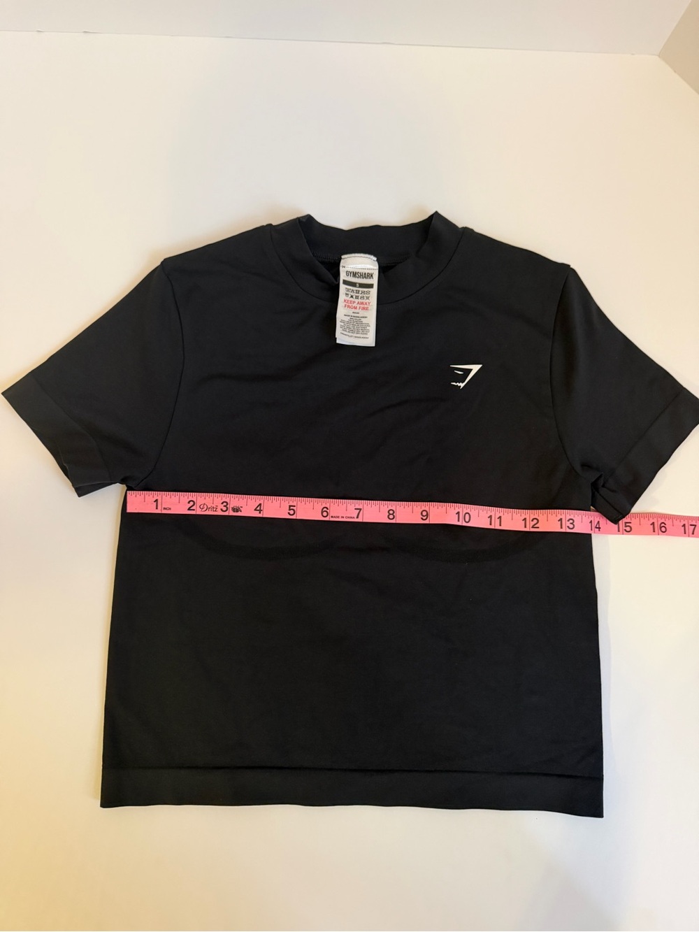 Gymshark Black Mock Neck Seamless Crop Tee T-Shirt - Picture 3 of 4